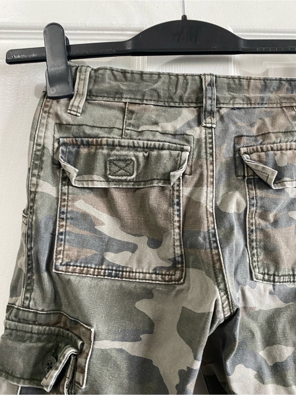 Old Navy Straight Fit Camouflage Cargo Pants - Boys Size 8 Regular - Picture 7 of 12